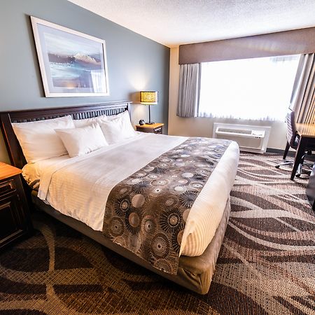 Prestige Hudson Bay Lodge & Conference Centre, Worldhotels Crafted Collection Смітерз Екстер'єр фото