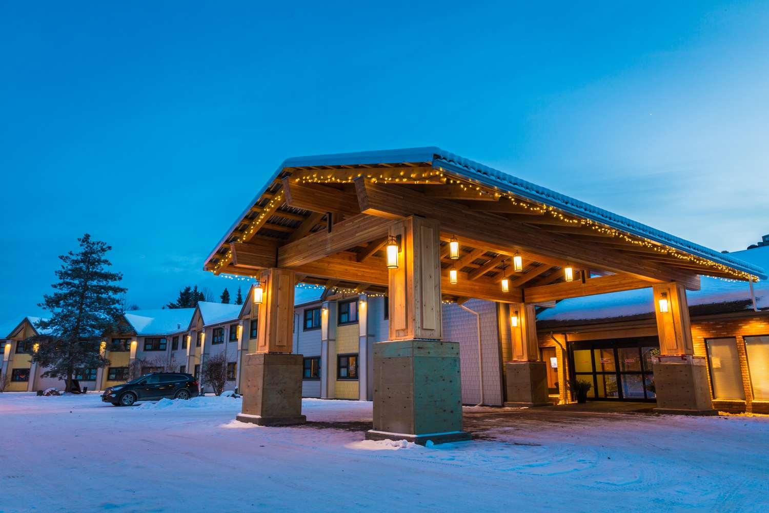 Prestige Hudson Bay Lodge & Conference Centre, Worldhotels Crafted Collection Смітерз Екстер'єр фото