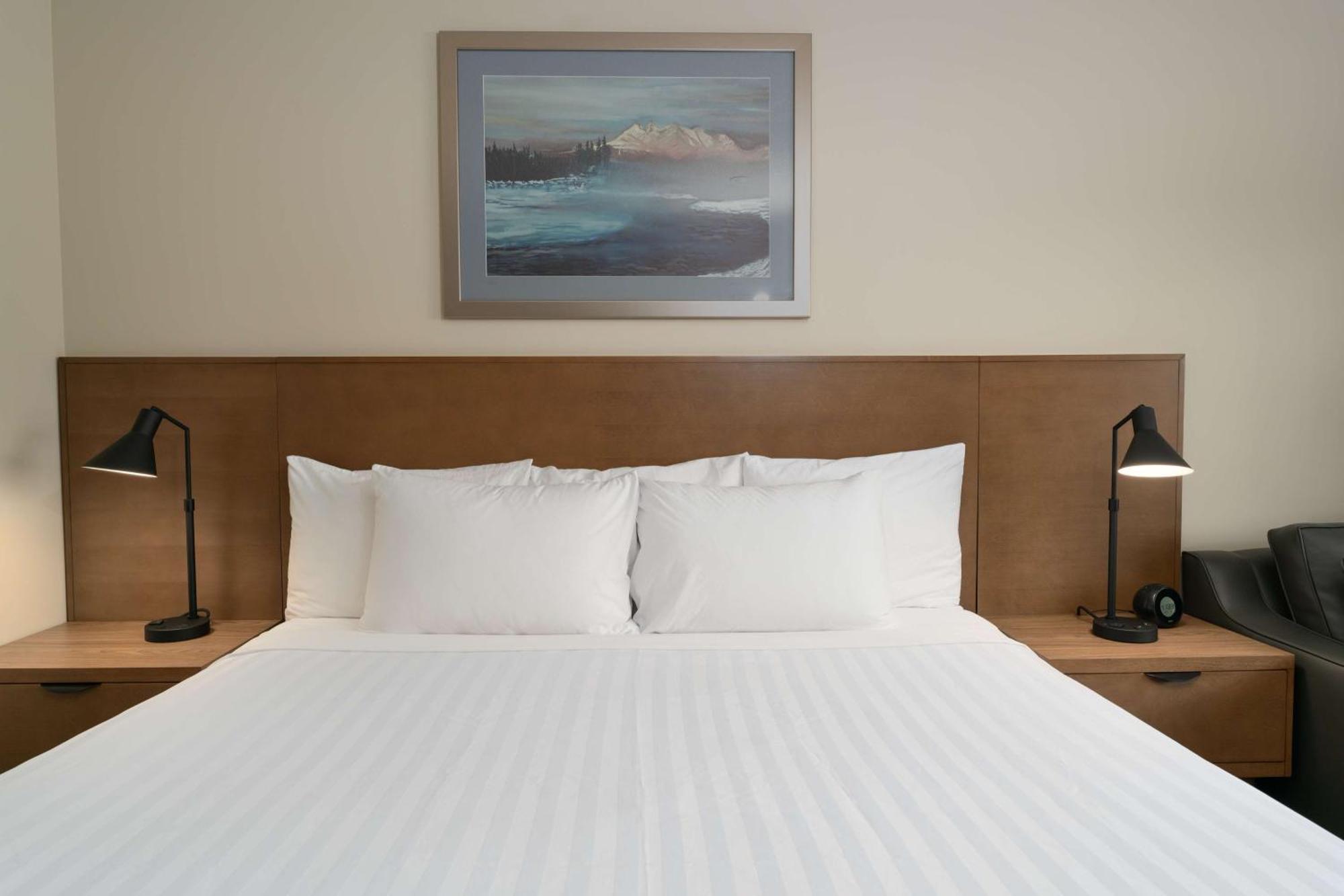 Prestige Hudson Bay Lodge & Conference Centre, Worldhotels Crafted Collection Смітерз Екстер'єр фото