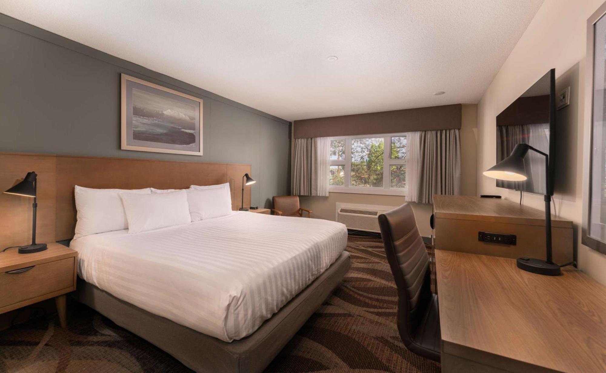 Prestige Hudson Bay Lodge & Conference Centre, Worldhotels Crafted Collection Смітерз Екстер'єр фото