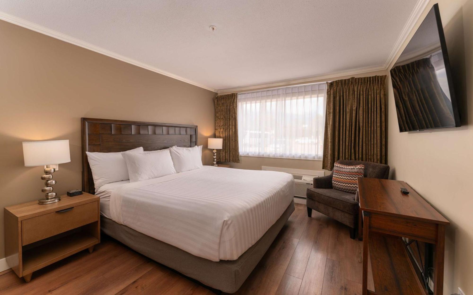 Prestige Hudson Bay Lodge & Conference Centre, Worldhotels Crafted Collection Смітерз Екстер'єр фото